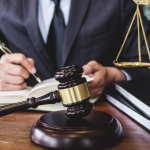 خدمات الترافع في المنازعات والقضايا